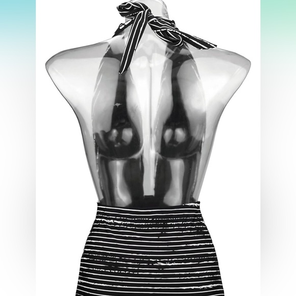 NWT COCOSHIP black and white stripe one piece swimsuit, size 10 - Picture 3 of 5